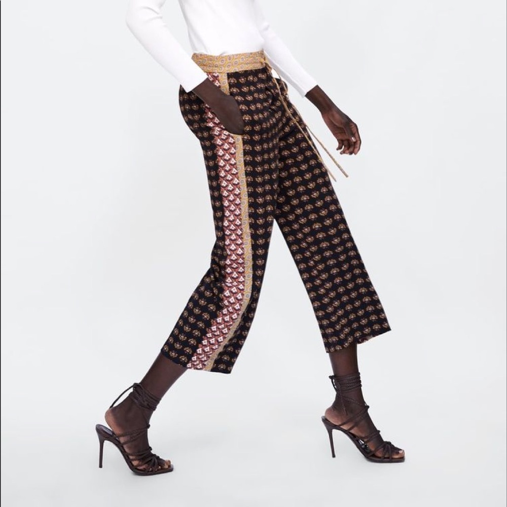 Zara printed pants size large